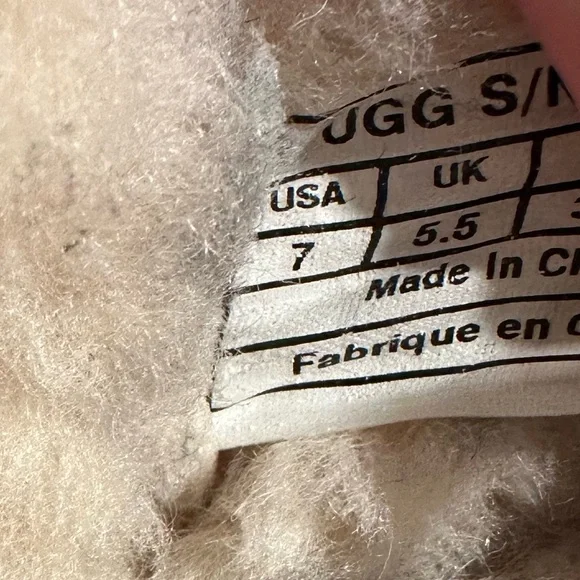 UGG slippers - Picture 2 of 5